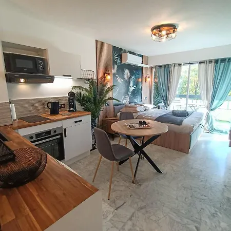 Leman Holidays - Le Palm Daire *
